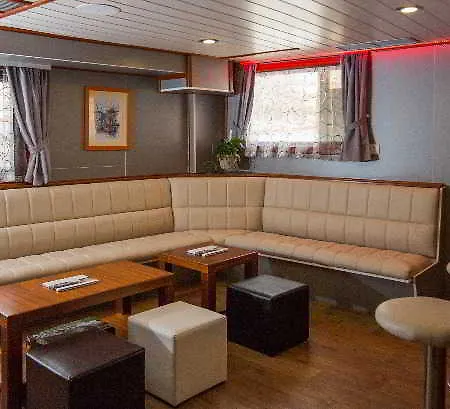 Cruise From On M/y Mali Ante 5*